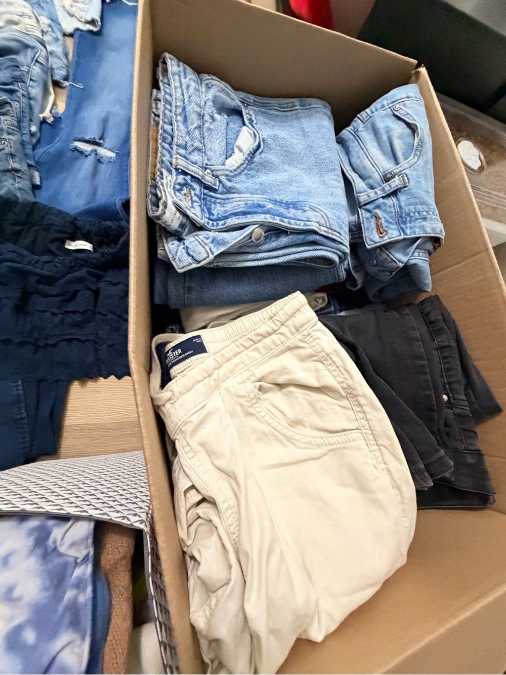 50+ women huge bundle of jeans and short, ranging from sizes 00-14 all brand nam - Picture 14 of 15